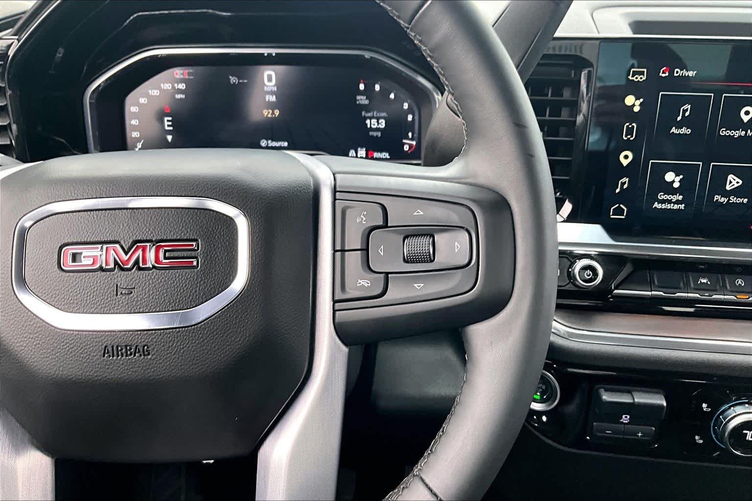 Used 2025 Summit White GMC SLT image 25