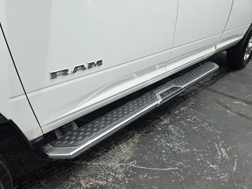 Used 2024 White Ram Big Horn image 13