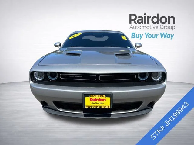 Used 2018 Dodge Challenger SXT with VIN 2C3CDZAG0JH199943 for sale in Burien, WA