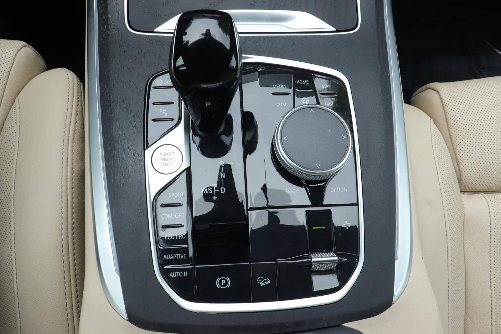 Used 2022 Alpine White BMW xDrive40i image 38