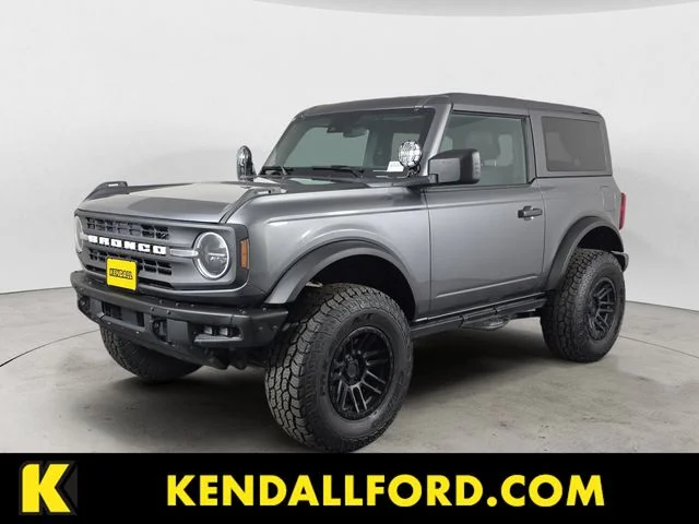 2022 Ford Bronco Black Diamond 4WD 2-door's photo