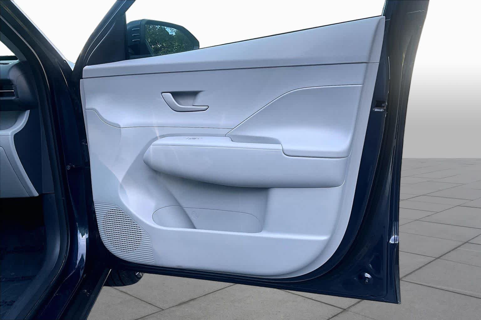 Used 2025 Denim Blue Hyundai SE image 23
