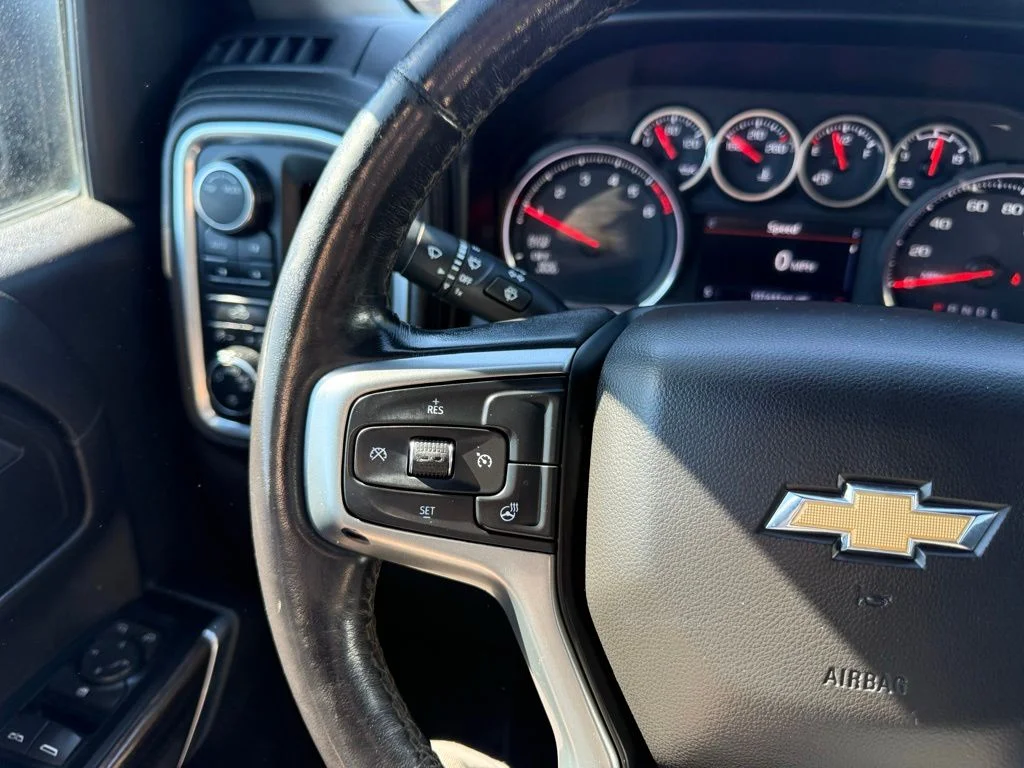 Used 2020 Black Chevrolet LT image 17
