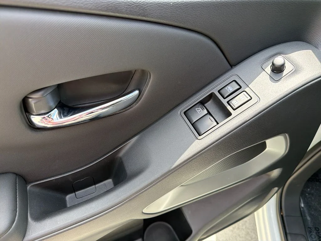 Used 2024 White Nissan SV image 17
