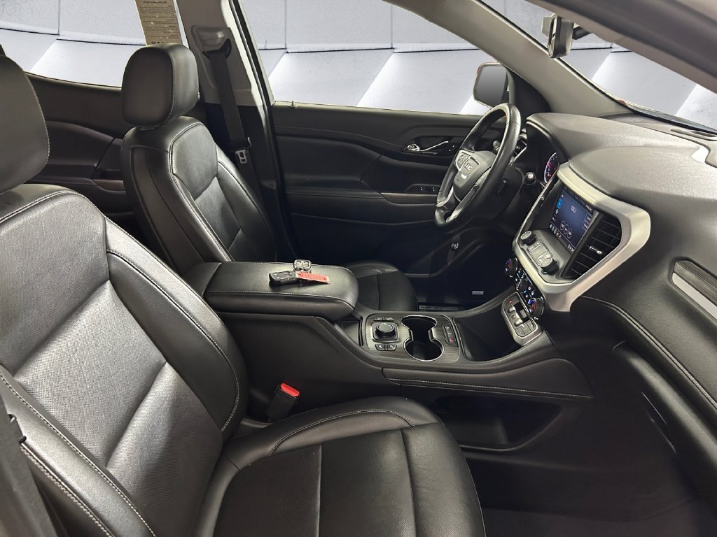 Used 2023 White GMC SLT image 13