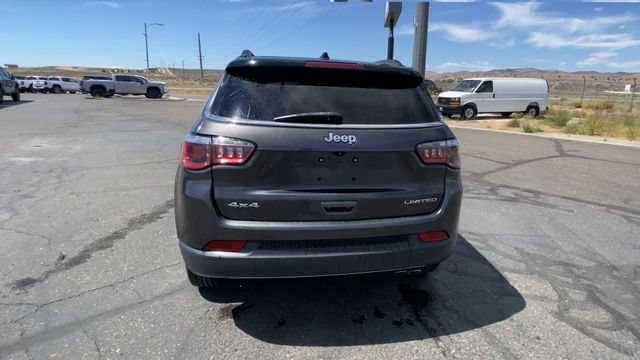 Used 2019 Gray Jeep Limited 4x4 image 7