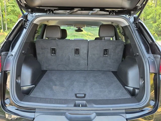 Used 2025 Black Chevrolet LT image 23
