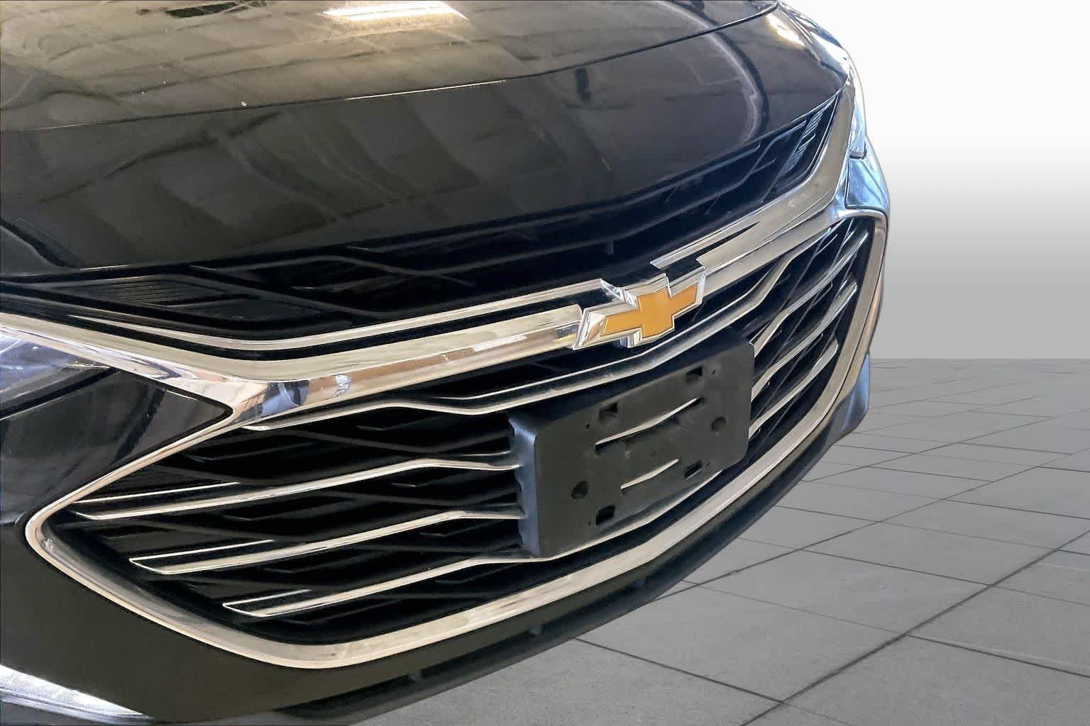 Used 2020 Mosaic Black Metallic Chevrolet LT image 30
