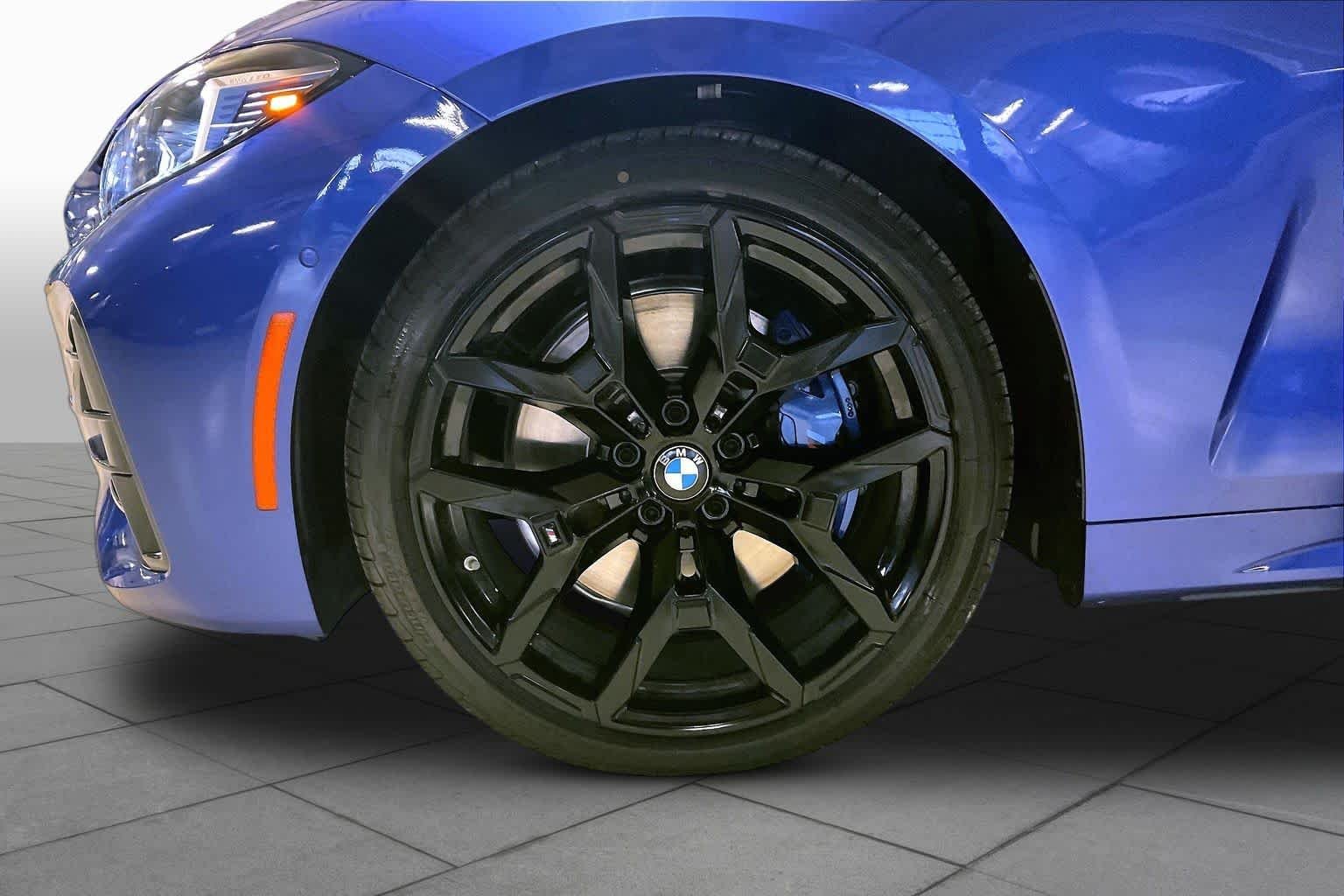 New 2027 Portimao Blue Metallic BMW M440i image 11