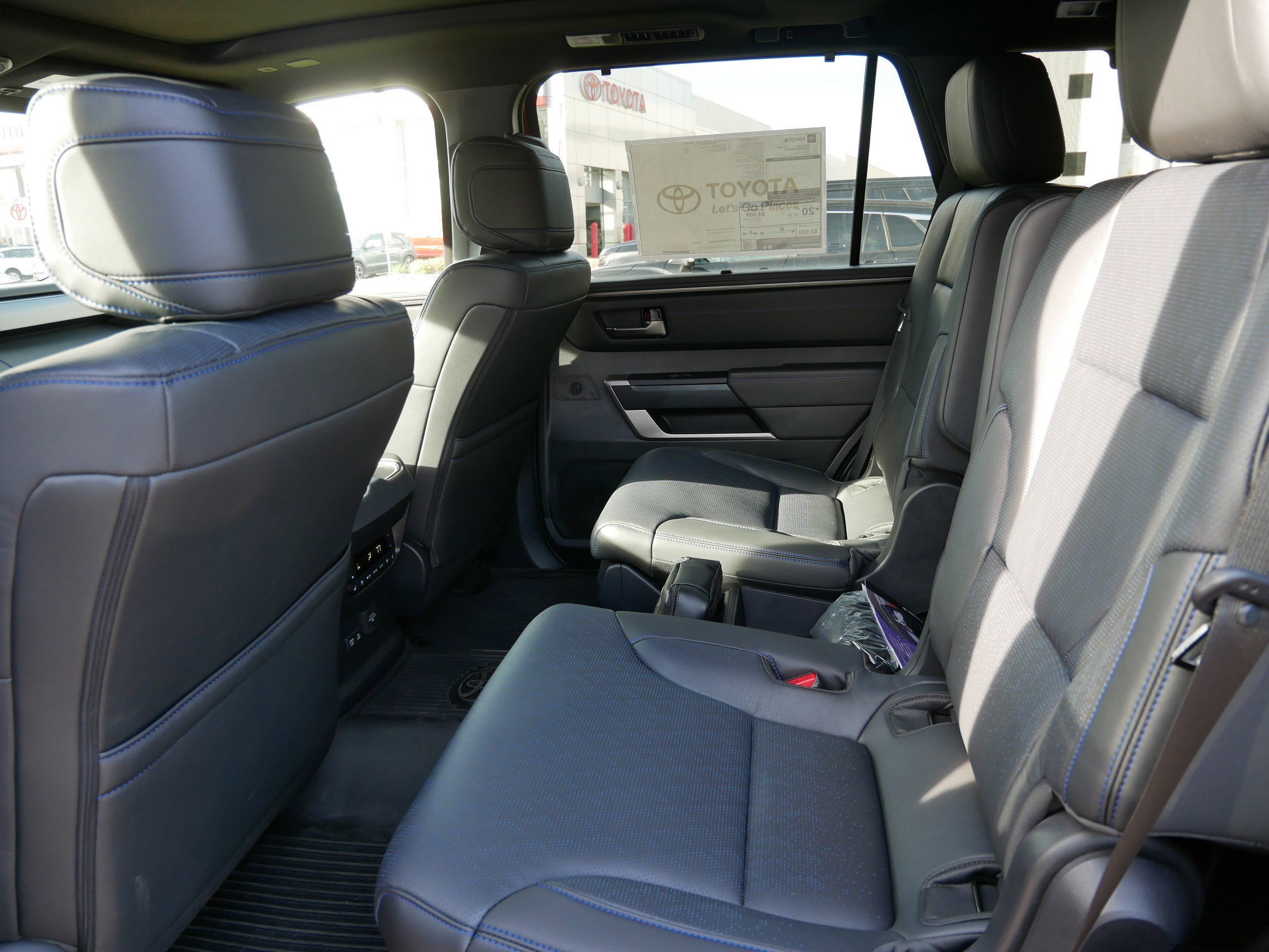 2026 Toyota Sequoia Platinum - Photo 7
