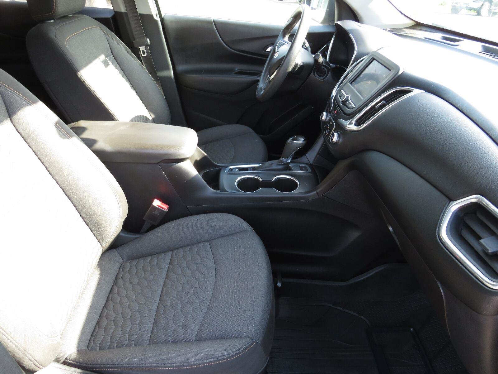 Used 2020 Pacific Blue Metallic Chevrolet LT image 12