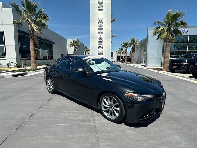 2022 Alfa Romeo Giulia Base