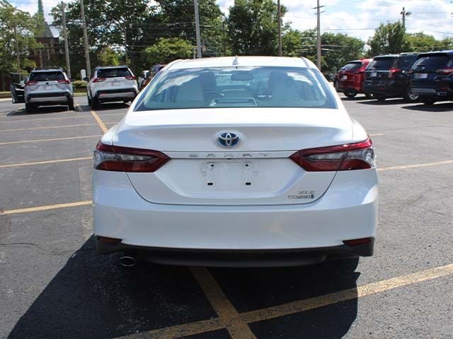 Certified Used 2024 Pearl Toyota XLE image 6