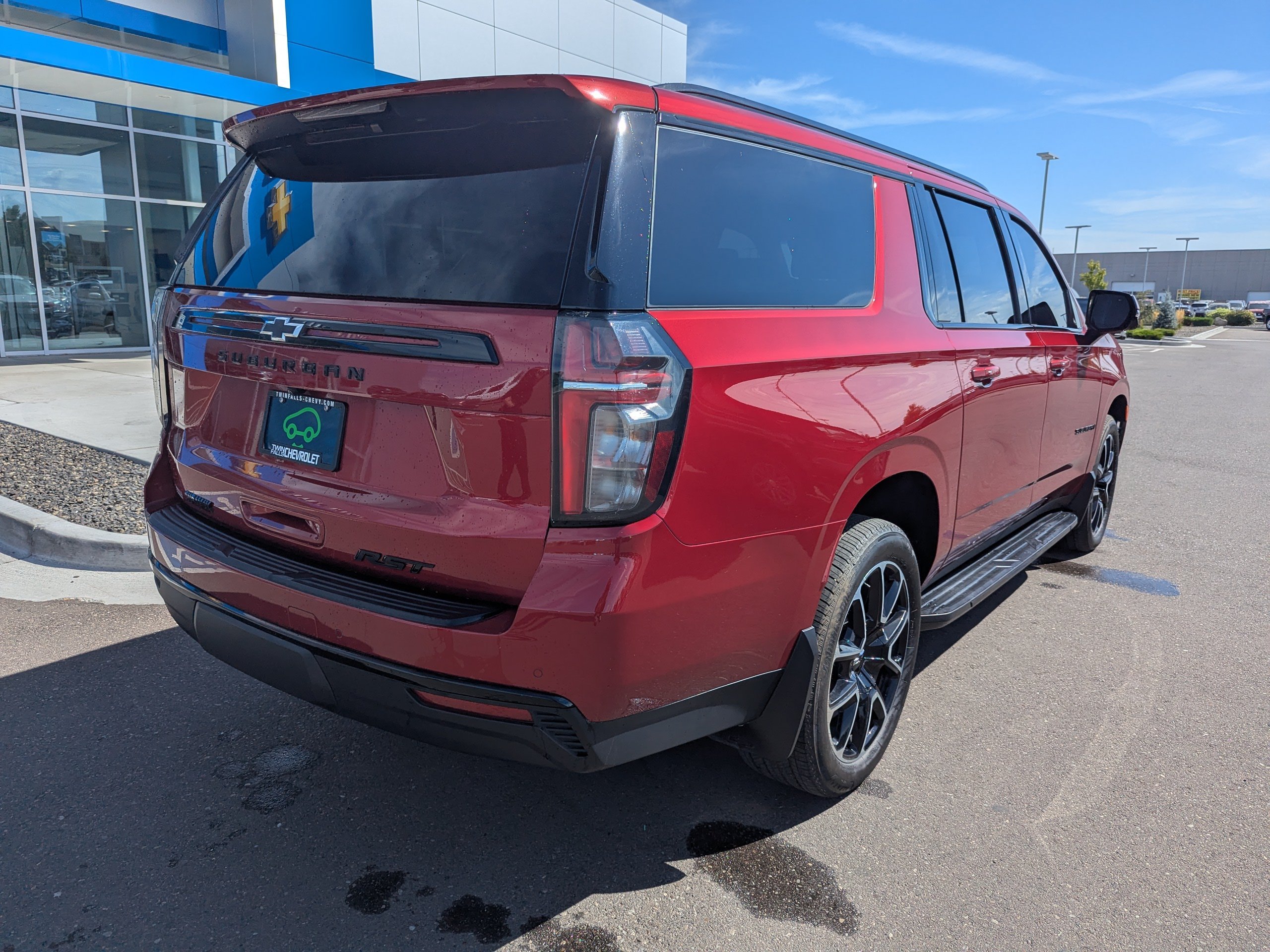Used 2024 Radiant Red Tintcoat Chevrolet RST image 34