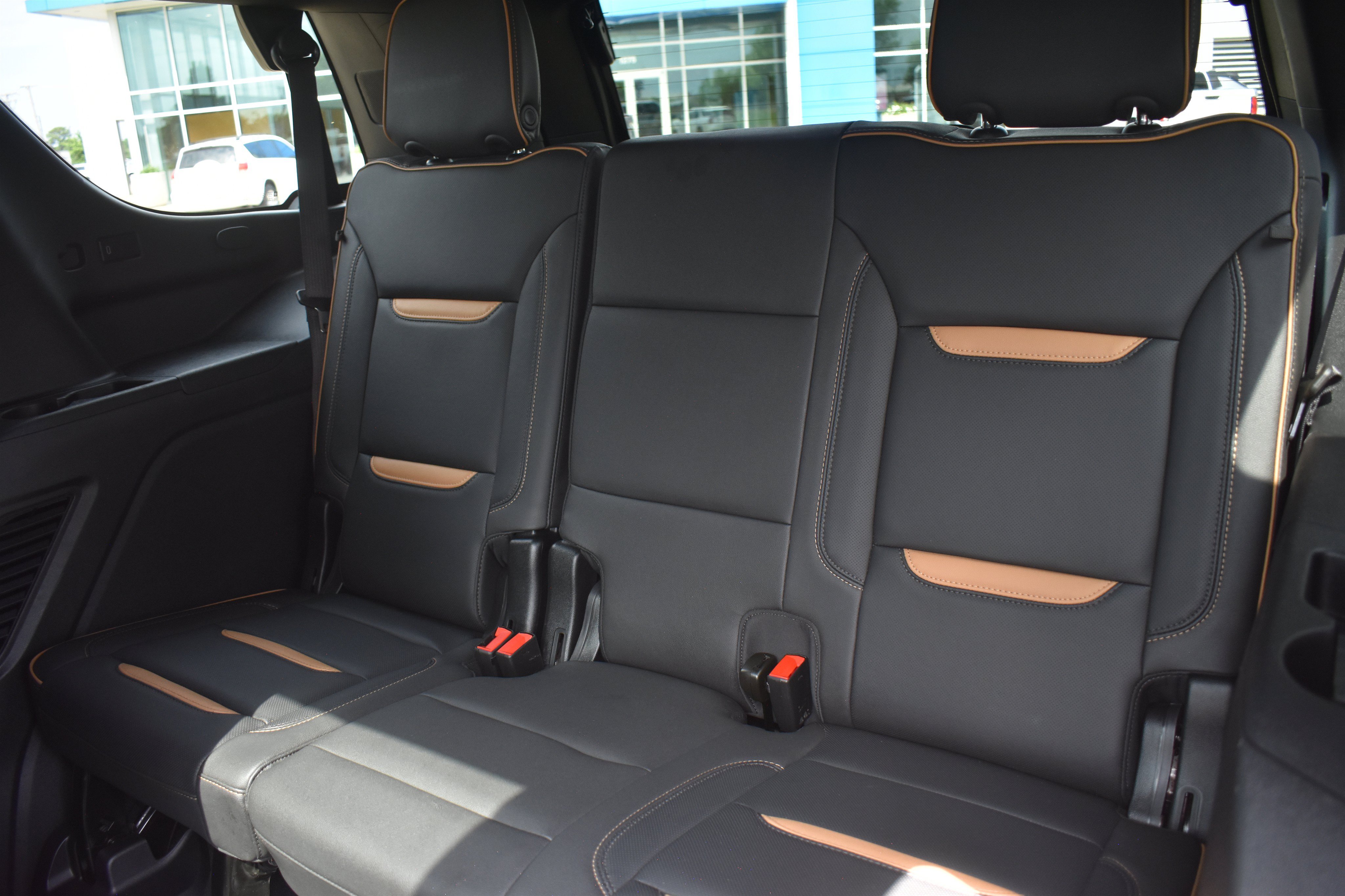 2024 GMC Yukon AT4 - Photo 17