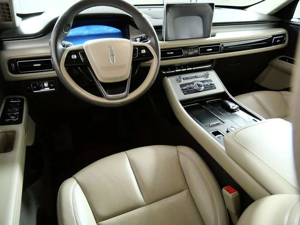 Certified Used 2021 Brown Lincoln Standard image 4