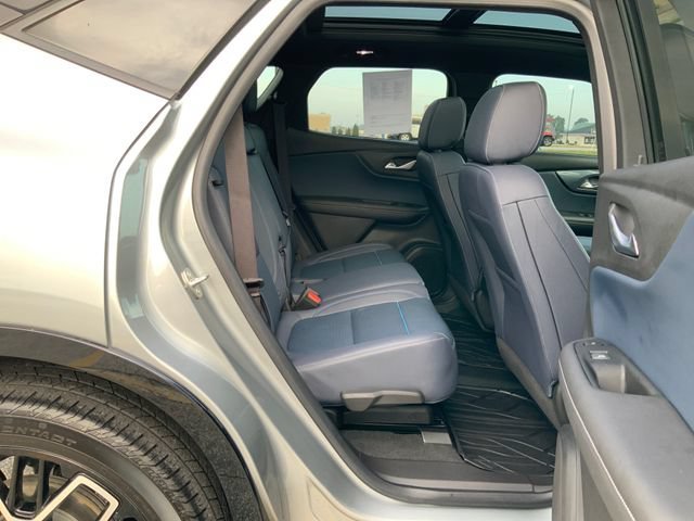 Used 2023 STERLING GRAY METALLIC Chevrolet RS image 19