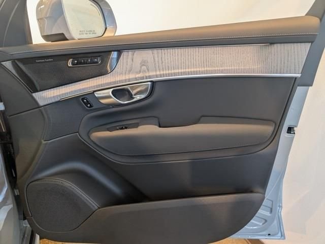 2026 Volvo XC90 Ultra - Photo 31