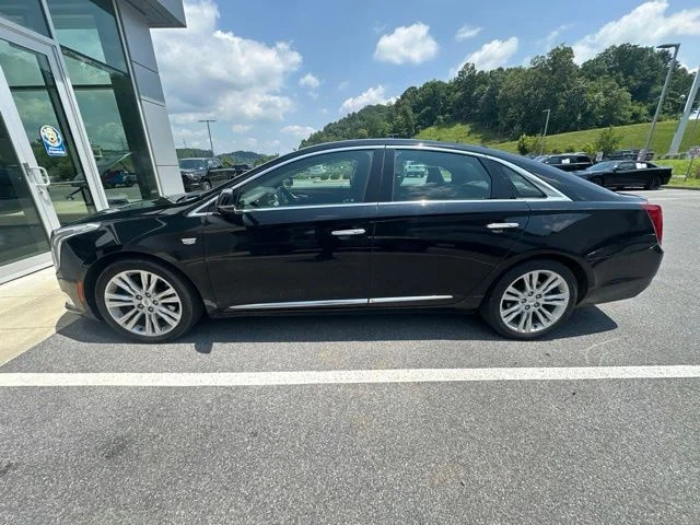 Used 2019 Black Cadillac Luxury image 6