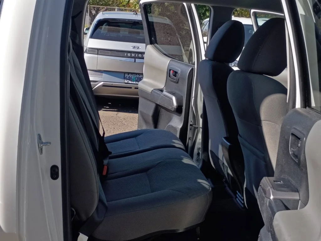 Used 2023 Ice Toyota SR5 image 17