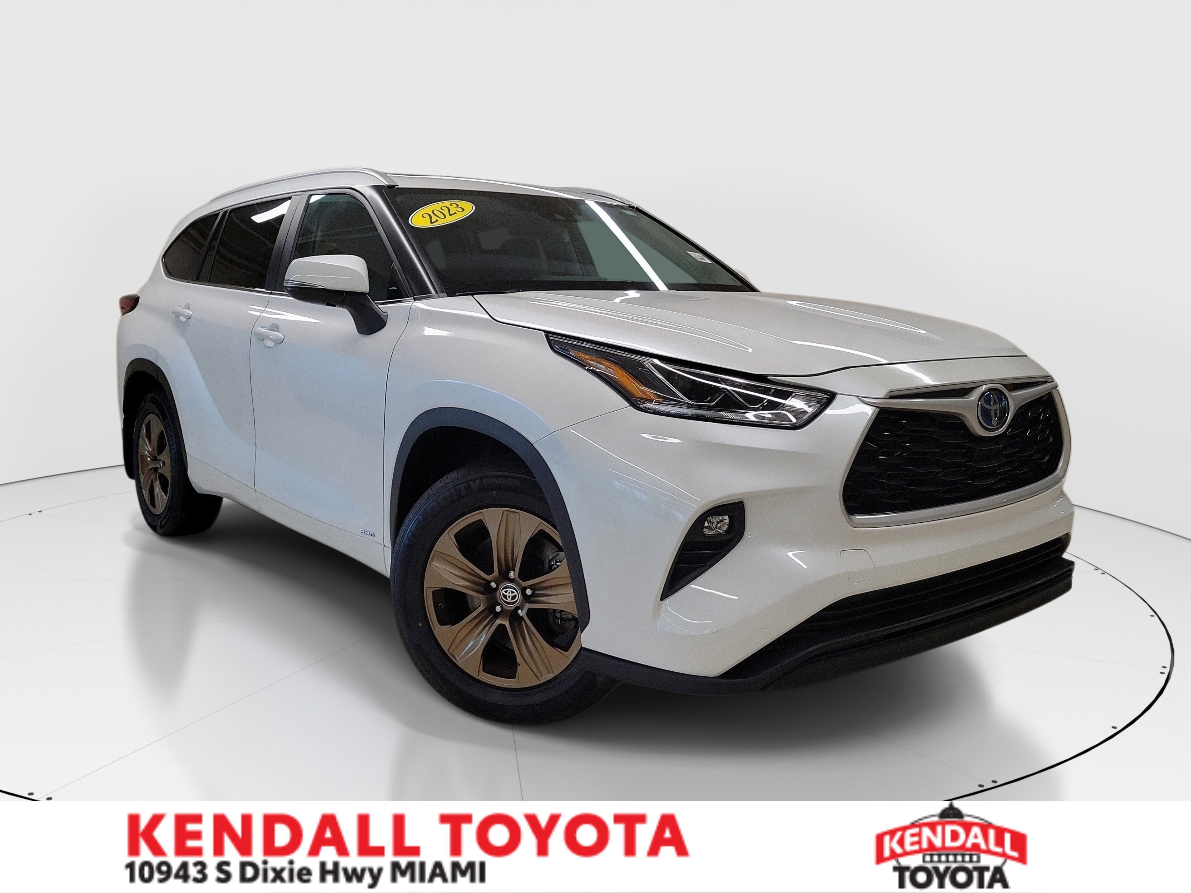Used 2023 Pearl Toyota Hybrid Bronze Edition image 1