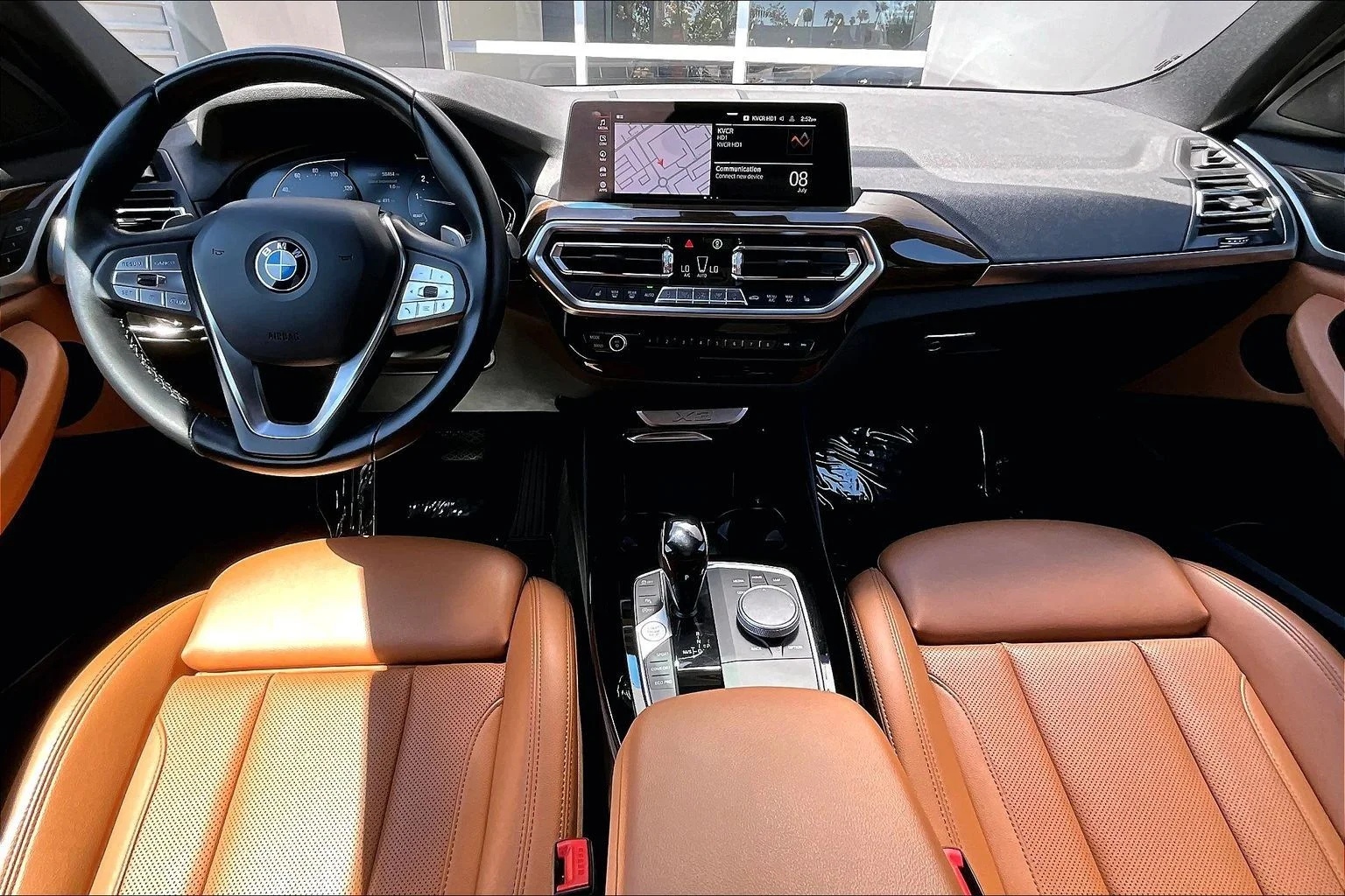 Used 2022 Black BMW sDrive30i image 15