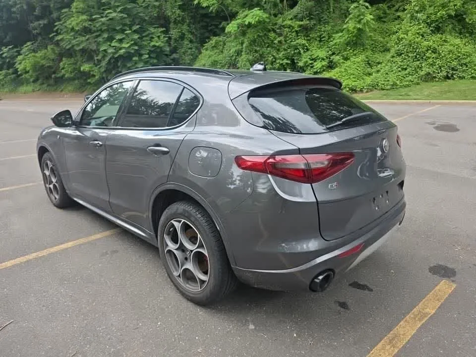 Used 2023 Vesuvio Gray Metallic Alfa Romeo Ti image 3