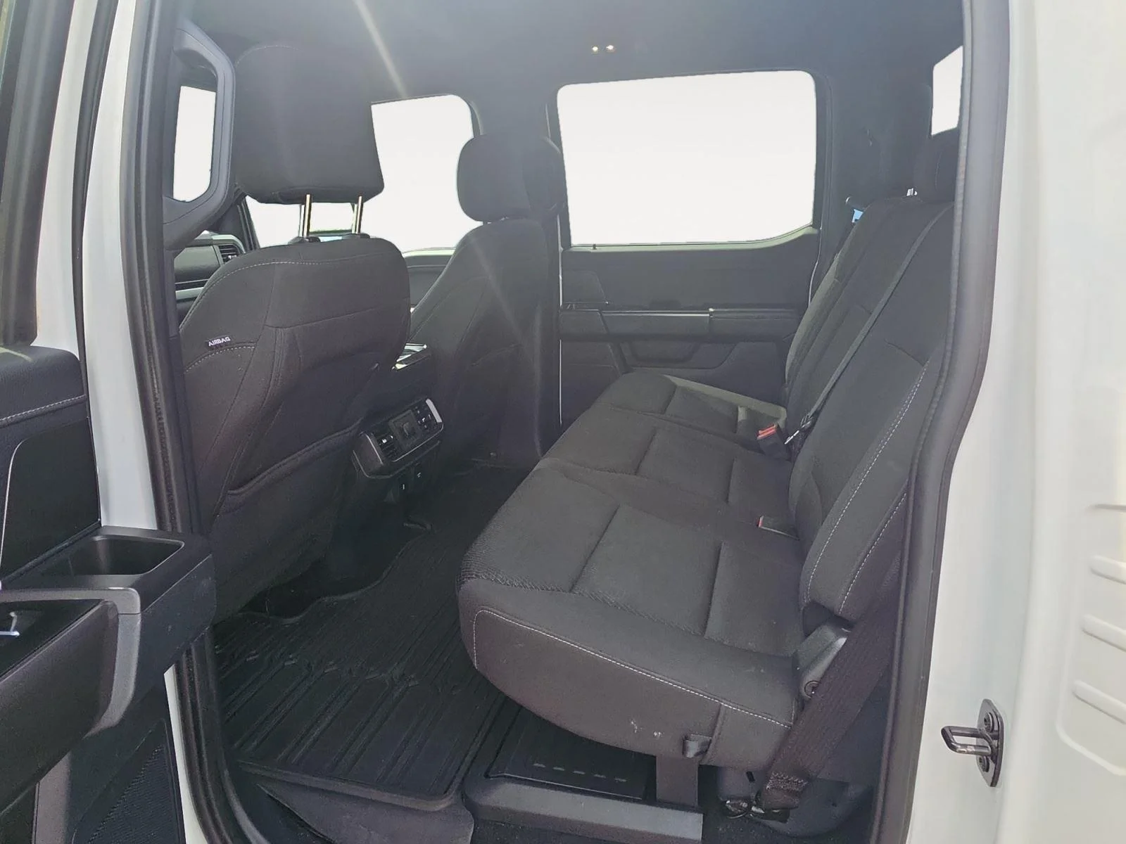 Used 2024 Oxford White Ford XLT image 20