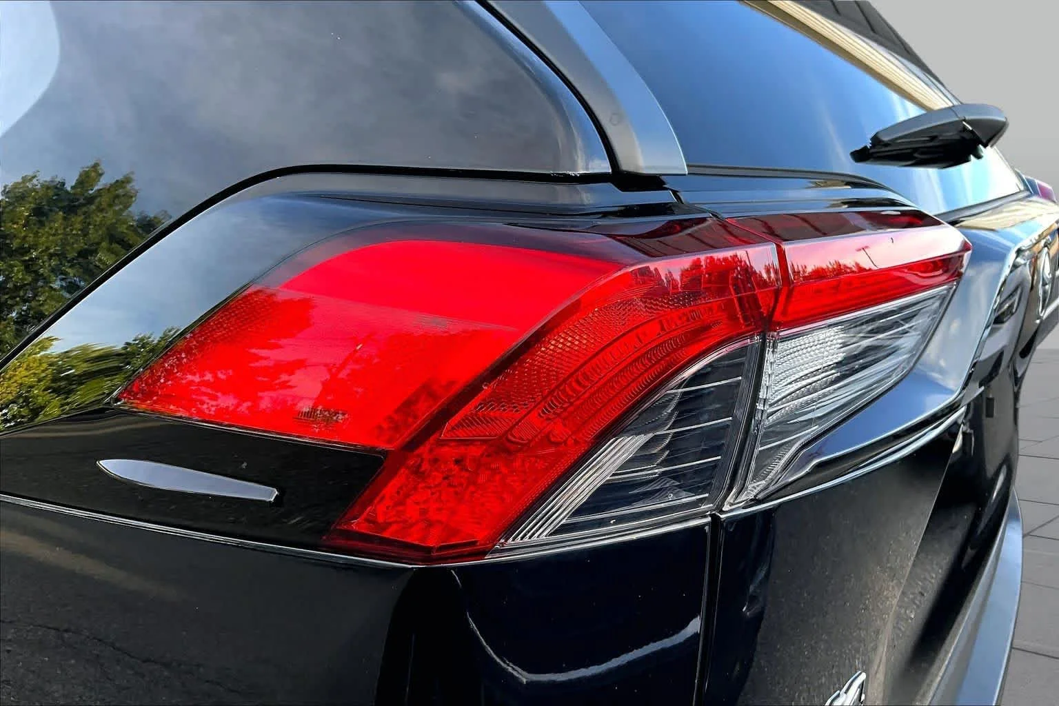Used 2024 Midnight Black Metallic Toyota XLE image 27