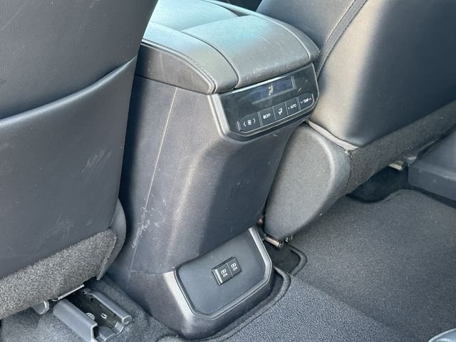 Used 2021  Toyota XLE image 31