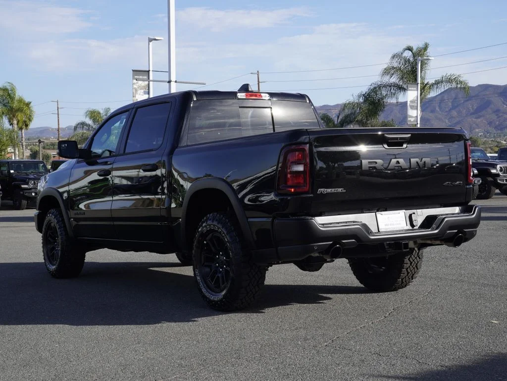 New 2026 Diamond Black Crystal Pearl-Coat Exterior Paint RAM Rebel image 5
