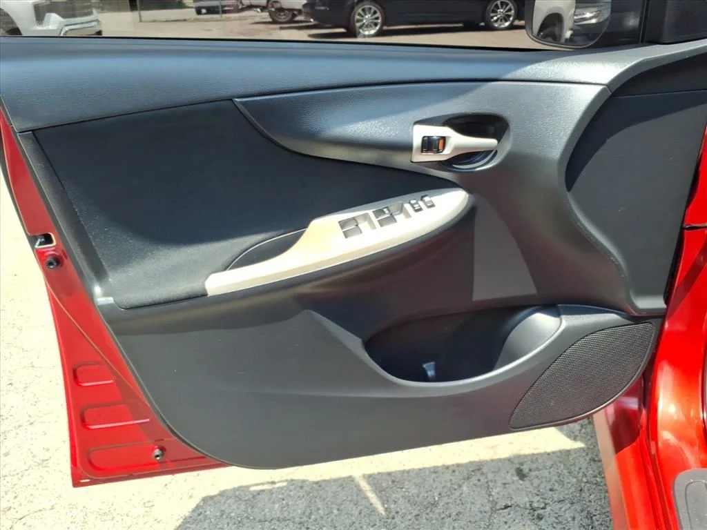 Used 2013 Red Toyota S image 17