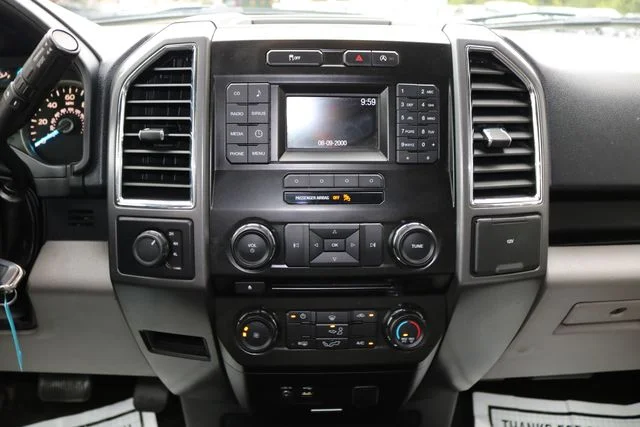 Used 2015 Oxford White Ford XLT image 14