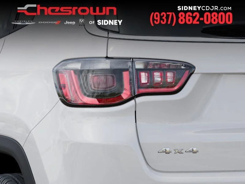 New 2026 Bright White Clear-Coat Exterior Paint Jeep Limited image 9