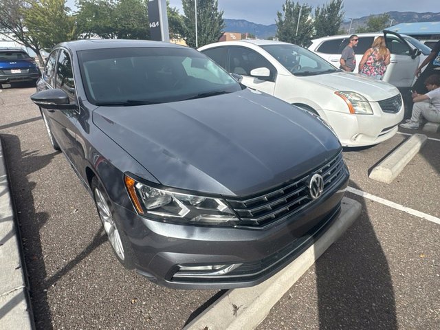 2016 Volkswagen Passat SEL