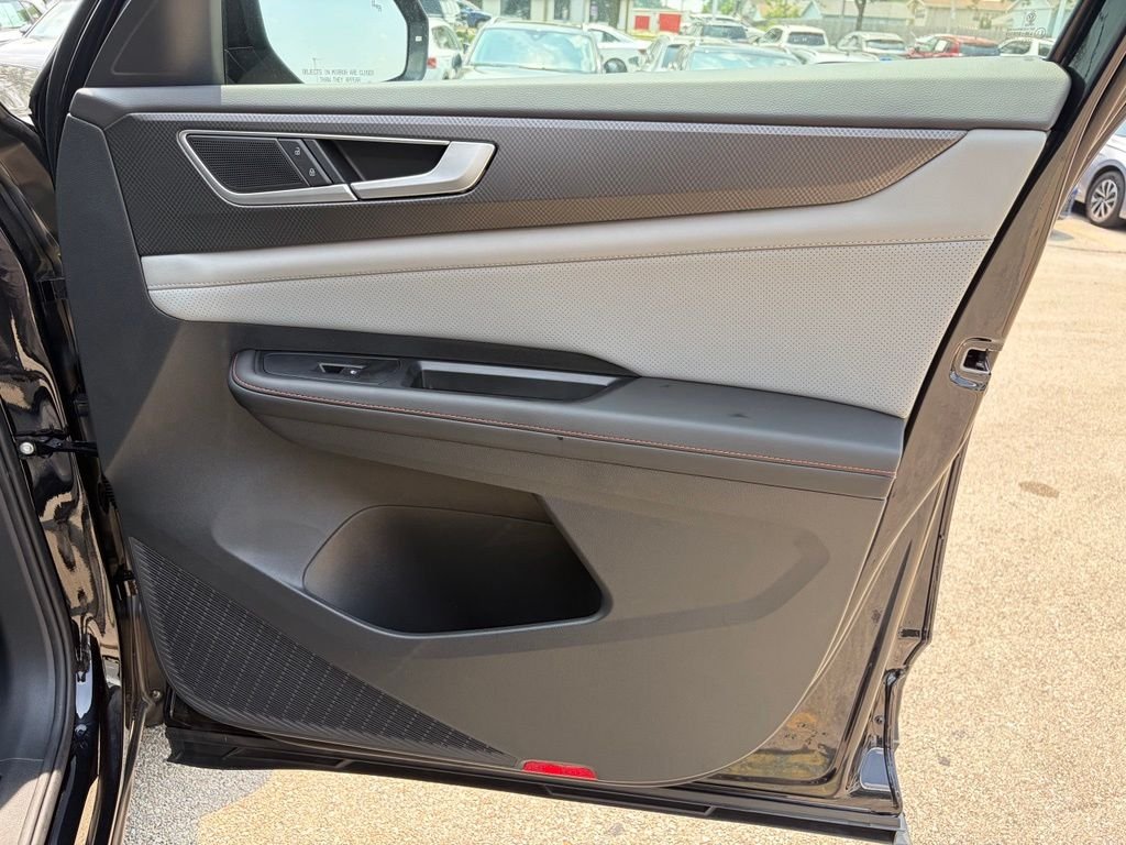 New 2026 Deep Black Pearl Volkswagen 2.0T Peak Edition image 16