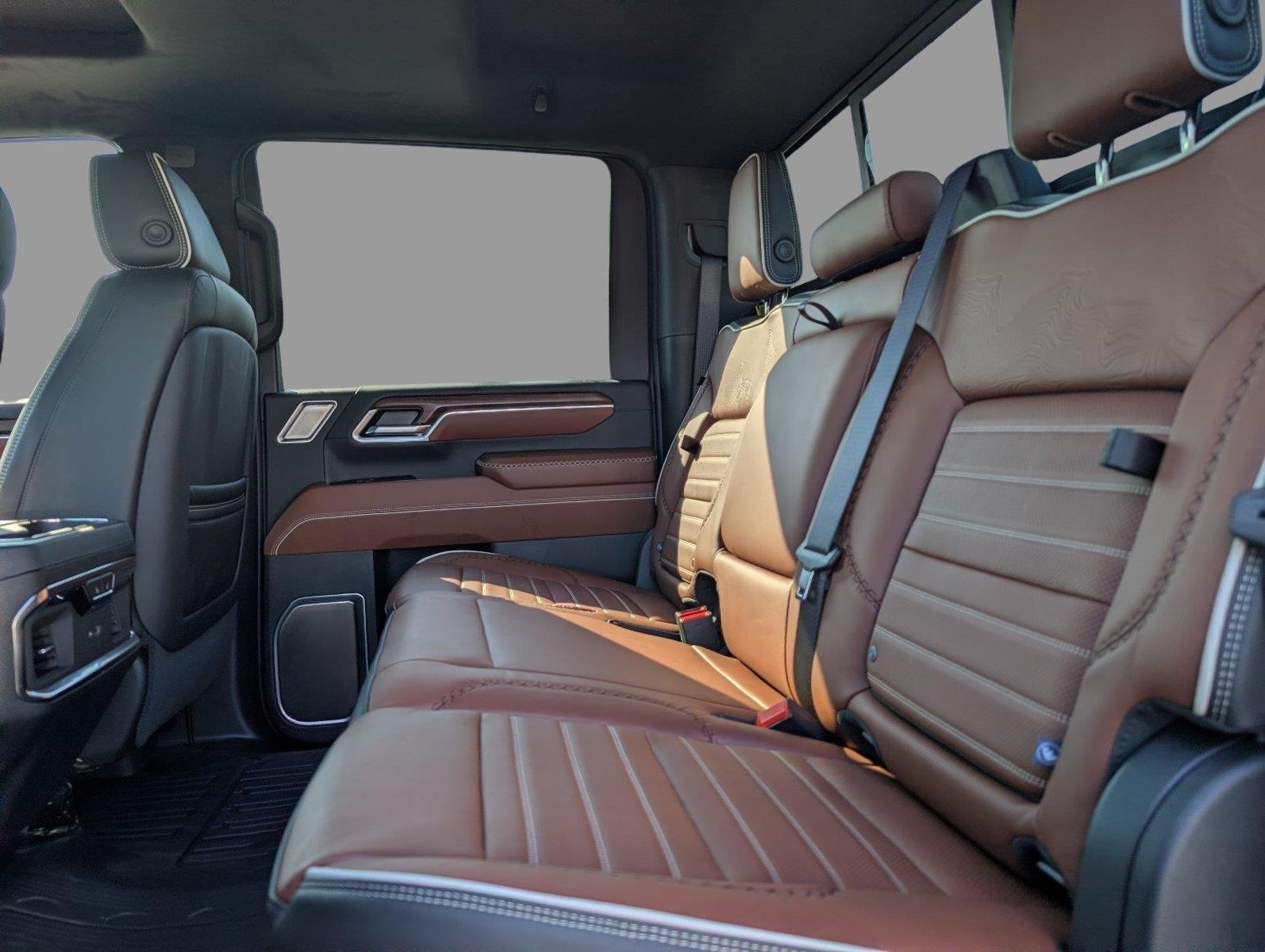 New 2026 Sterling Metallic GMC Denali Ultimate image 37
