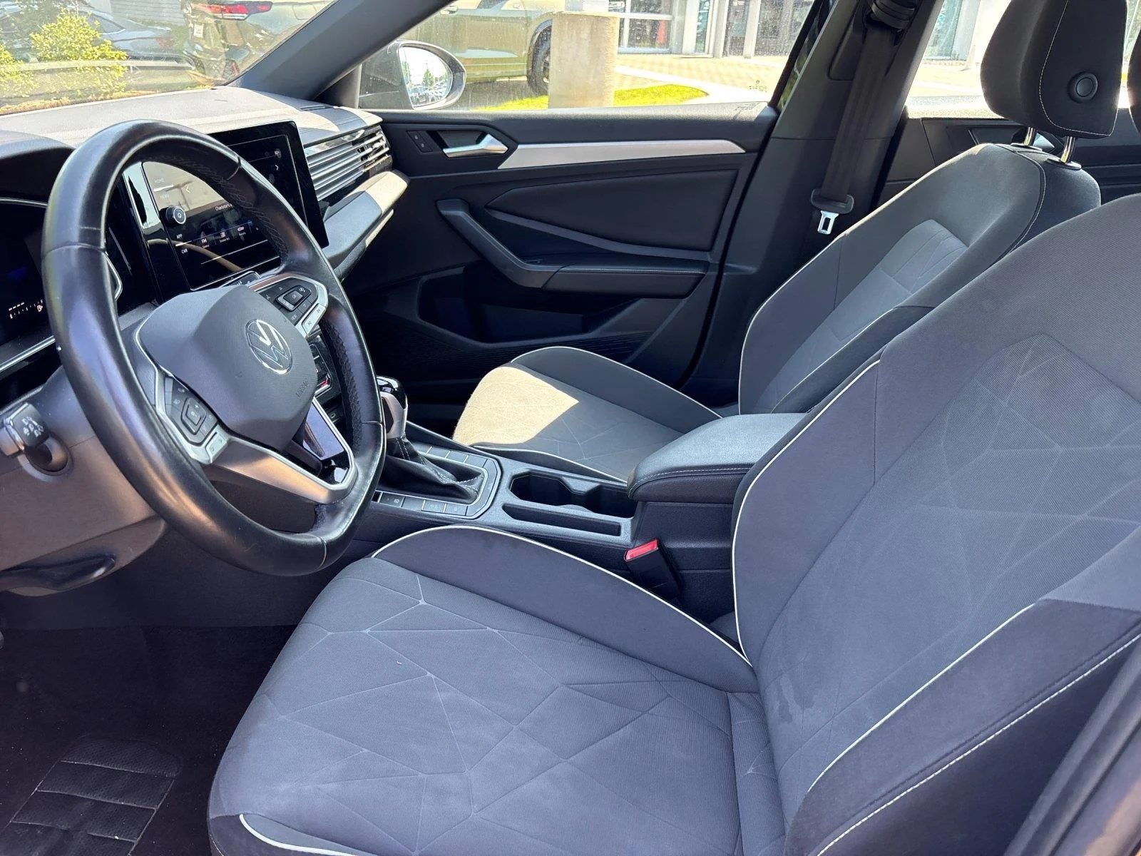 Certified Used 2025  Volkswagen Sport image 13