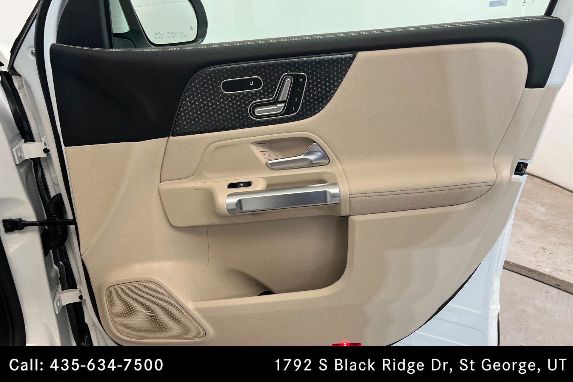Certified Used 2026 Polar White Mercedes-Benz GLB 250 image 24
