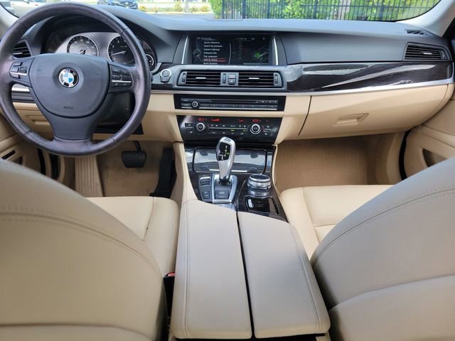 Used 2014 Black BMW 535i xDrive image 17