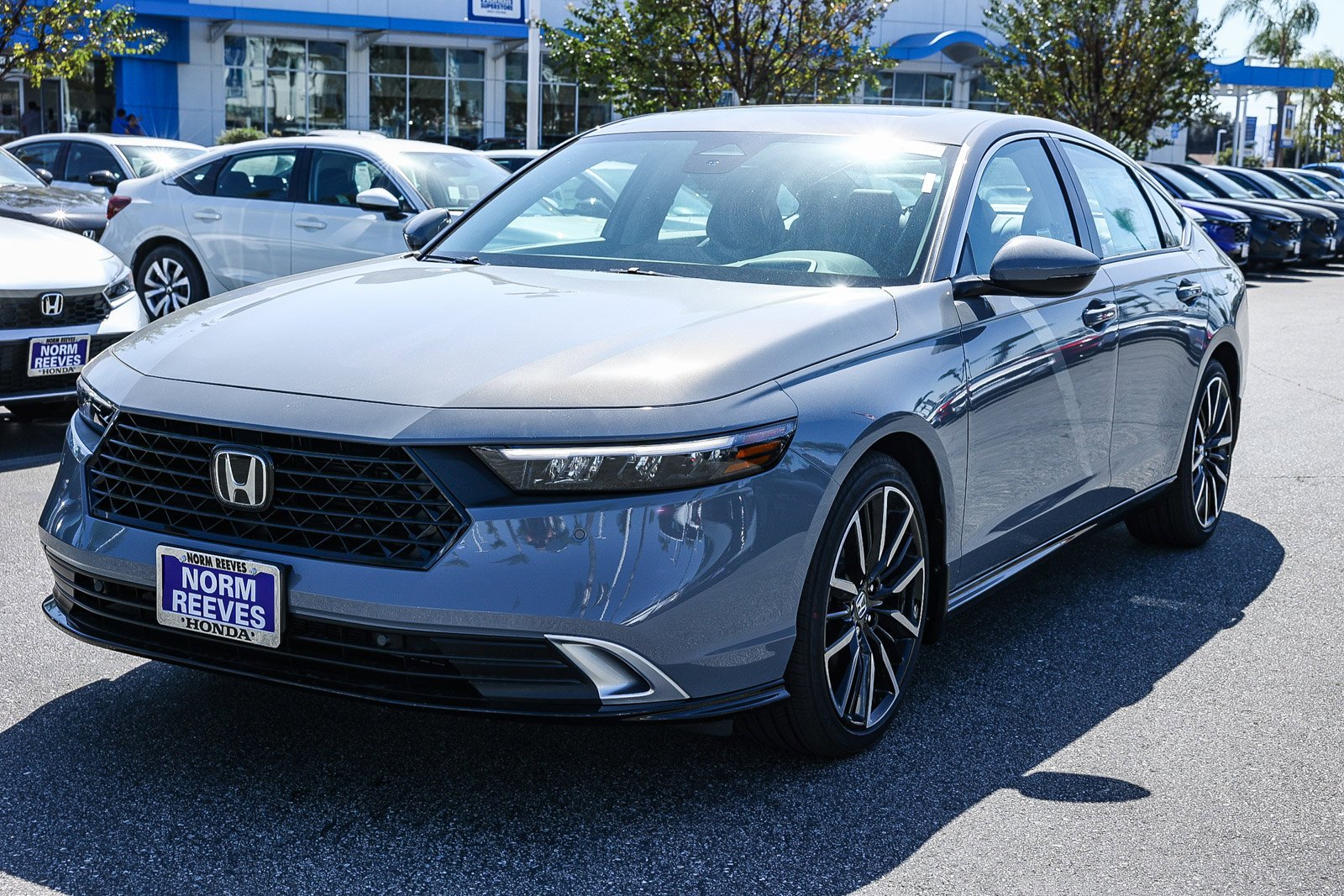 2026 Honda Accord Hybrid Touring - Photo 3