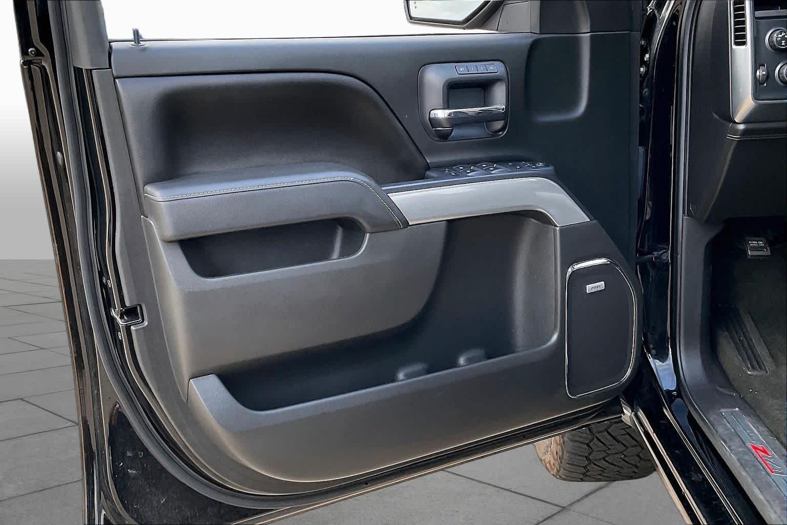 Used 2015 Black Chevrolet LTZ image 19