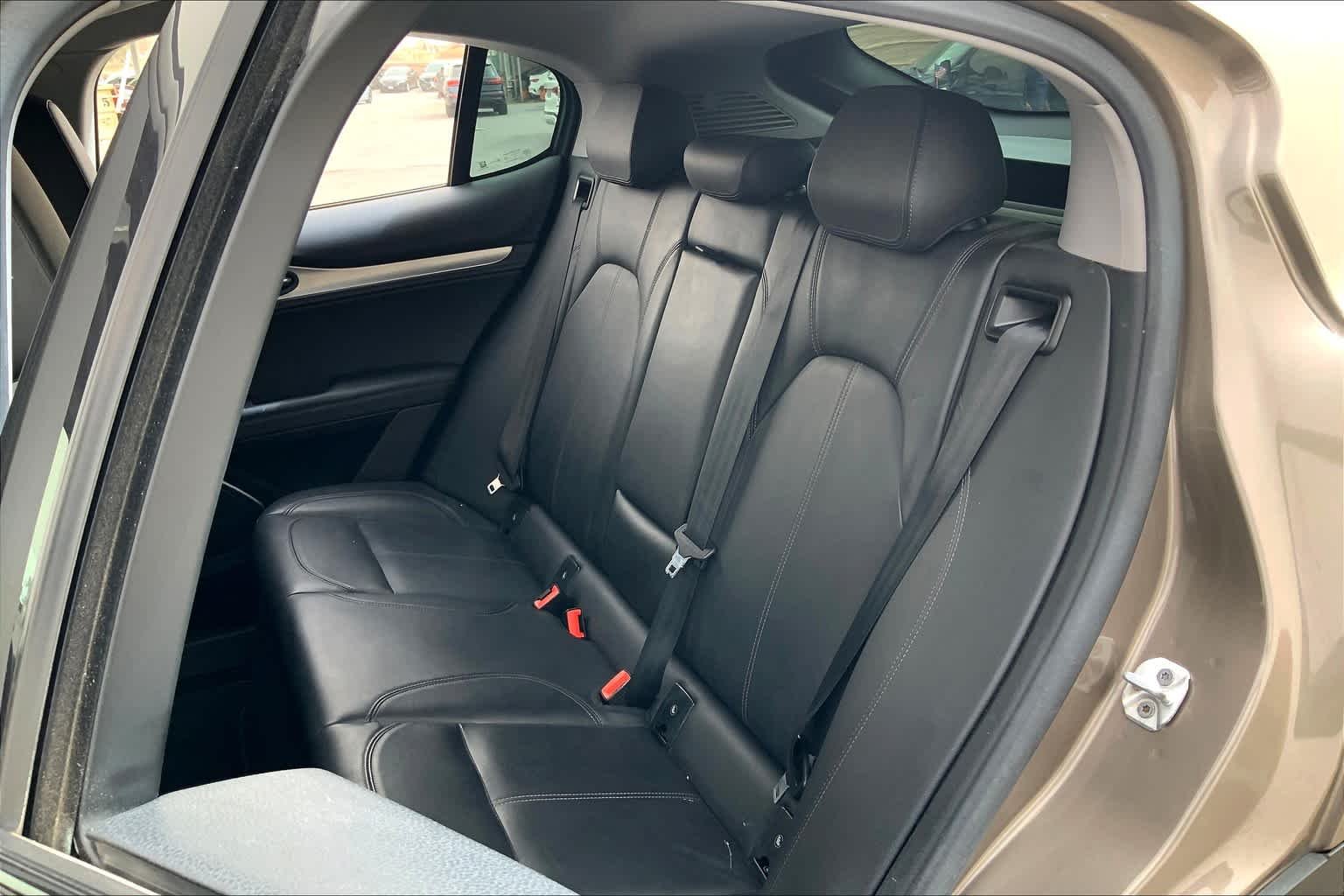 Used 2019 Imola Titanium Metallic Alfa Romeo Sport image 20