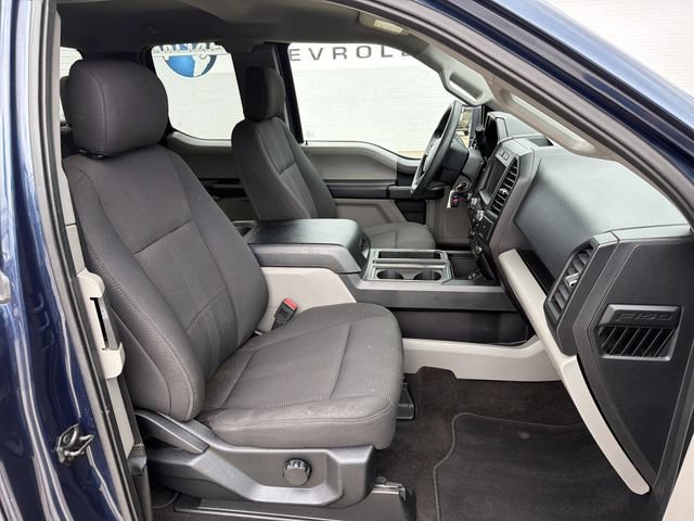 Used 2018  Ford XL image 25
