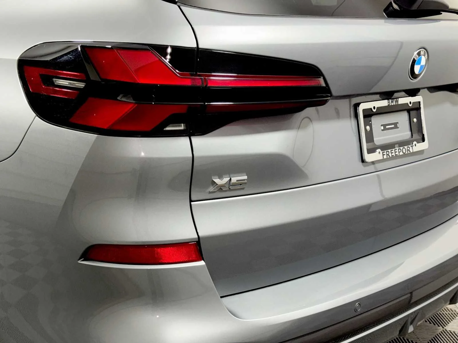2026 BMW X5 M60i - Photo 27