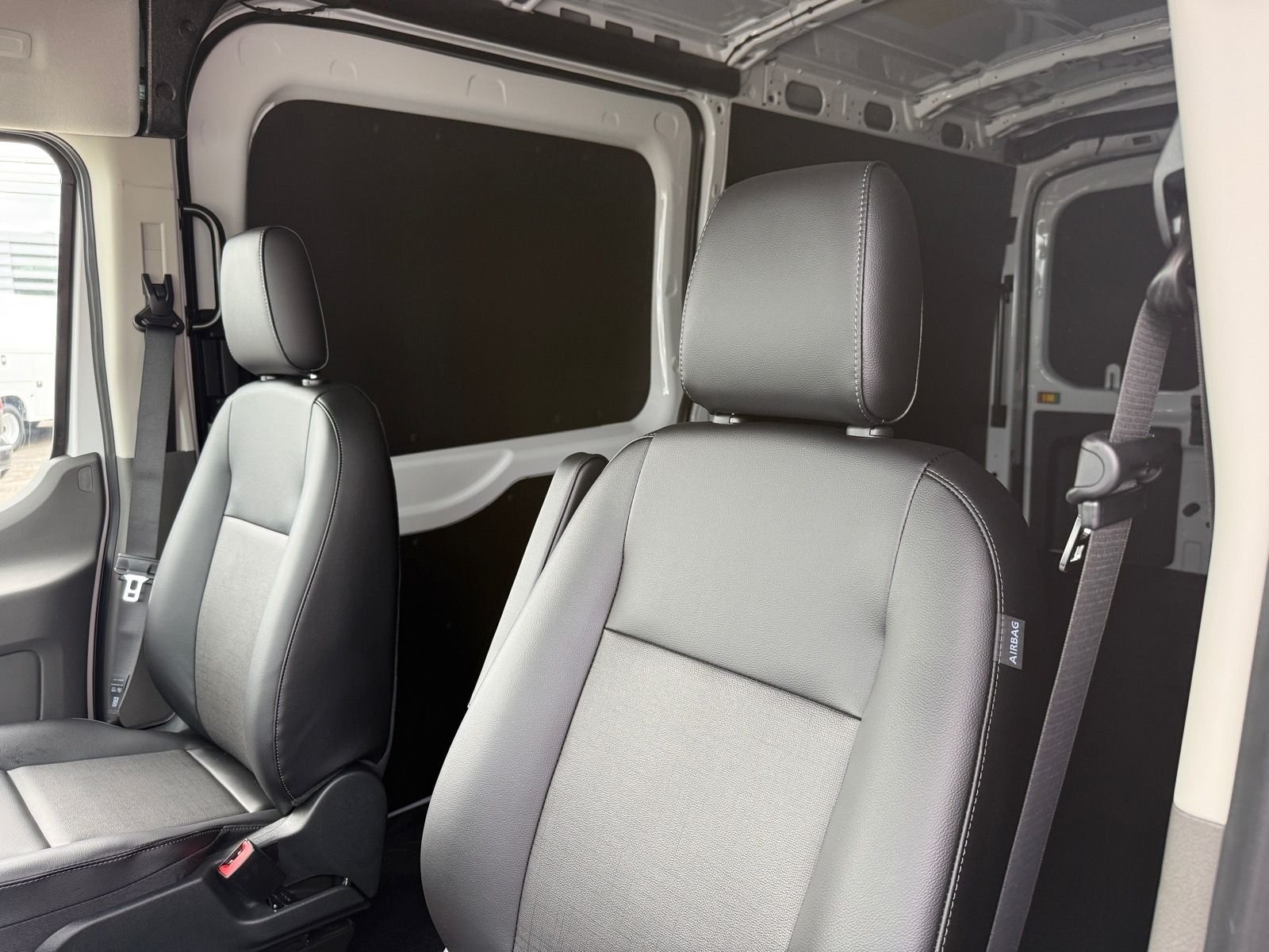 New 2026 Oxford White Ford Cargo Van image 11