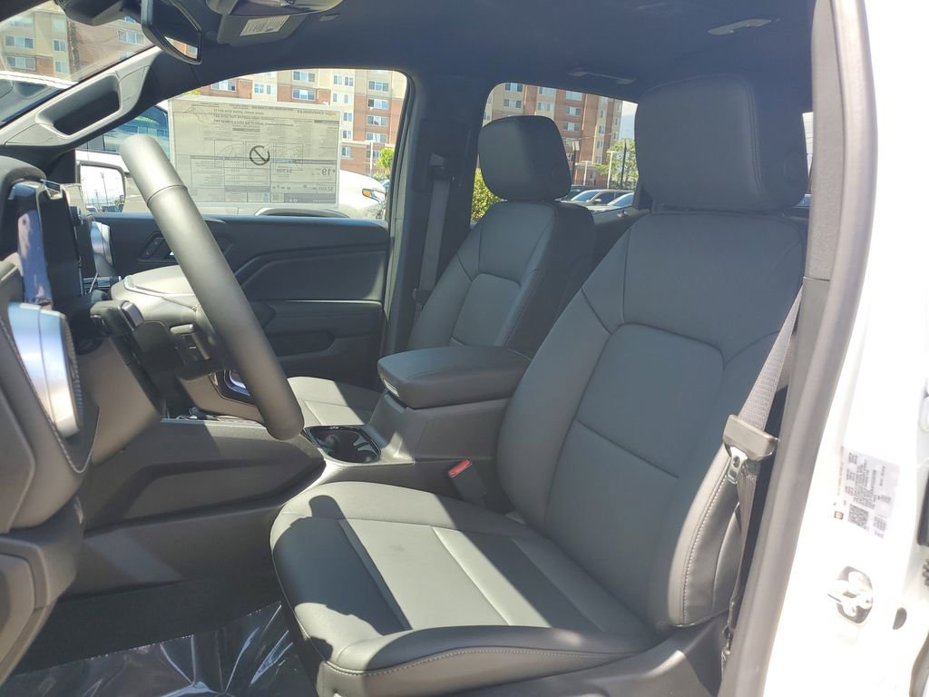 New 2026 Summit White Chevrolet LT image 17