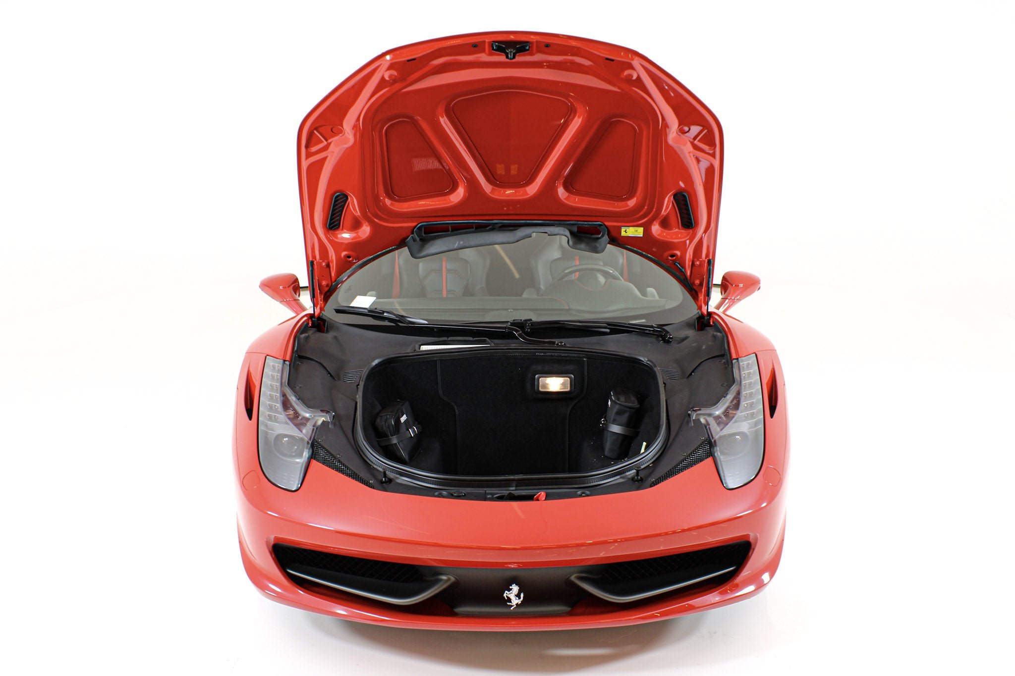 Used 2015 Red Ferrari  image 40