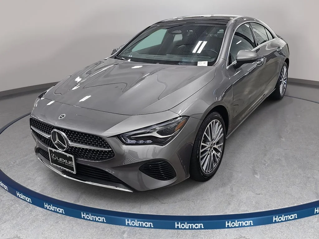 Used 2024  Mercedes-Benz CLA 250 image 1