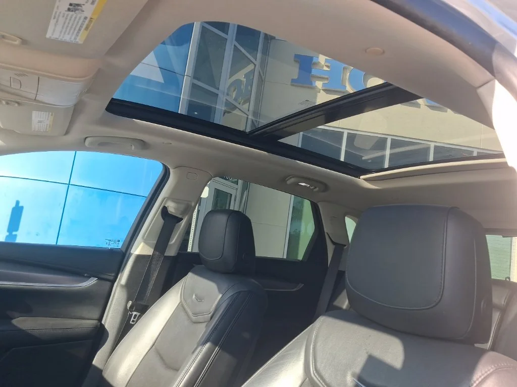 Used 2018 Silver Cadillac Premium Luxury image 21